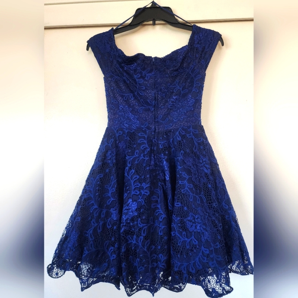 Prom Dress - Picture 2 of 3